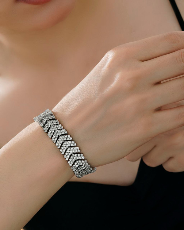 دستبند جواهری کارتیر