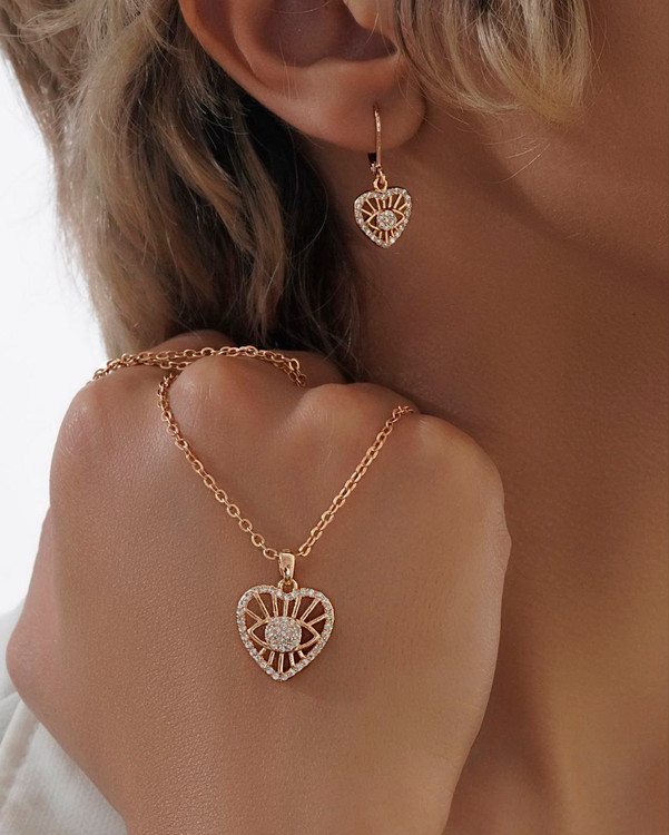 نیم ست قلب نگین دار مخراج کاری شده